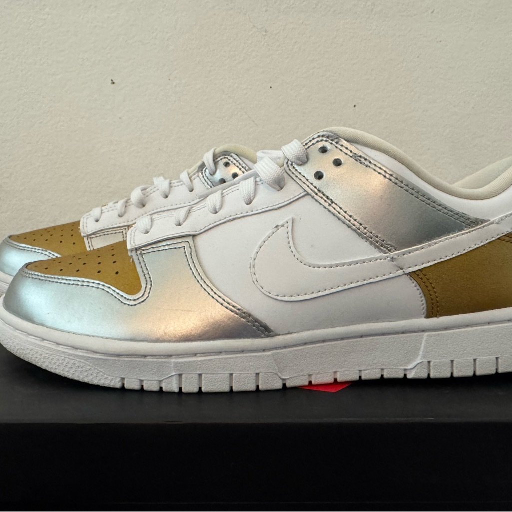 Nike Dunks White And Metallic Silver Sneakers - 9.5 New